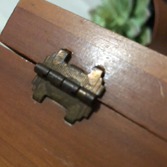 Vintage Wooden Dresser Box-7x2.5 - Picture 15 of 16